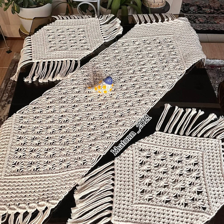 رومیزی مکرومه