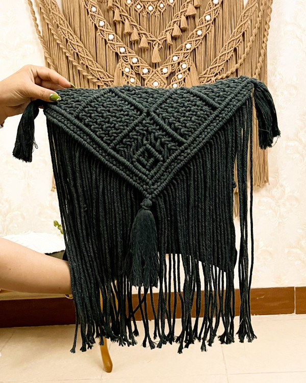 کوسن مکرومه سبز