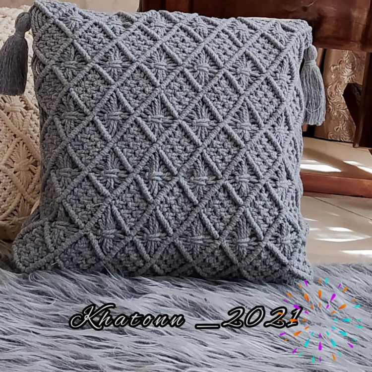 کوسن مکرومه